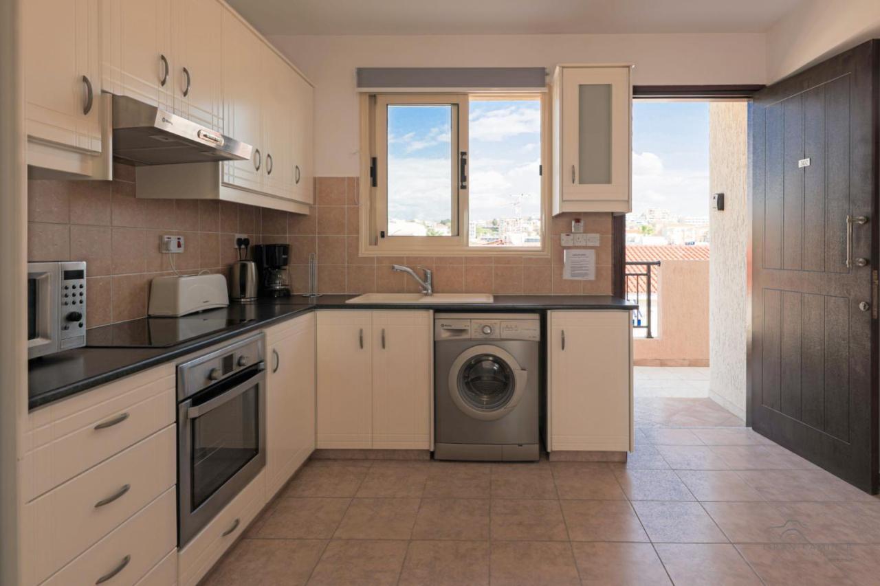 Apartamento Royal Seacrest Crown-Jewel, 2B, Pools, Sea, Center Paphos Exterior foto