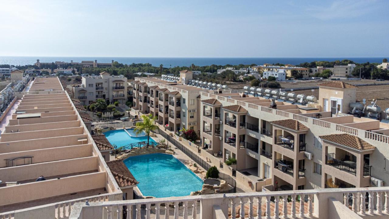 Apartamento Royal Seacrest Crown-Jewel, 2B, Pools, Sea, Center Paphos Exterior foto